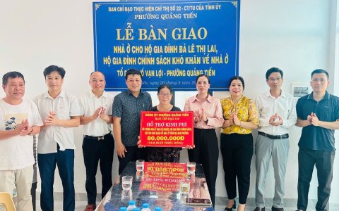 BÀN GIAO NHÀ Ở ĐẠI ĐOÀN KẾT